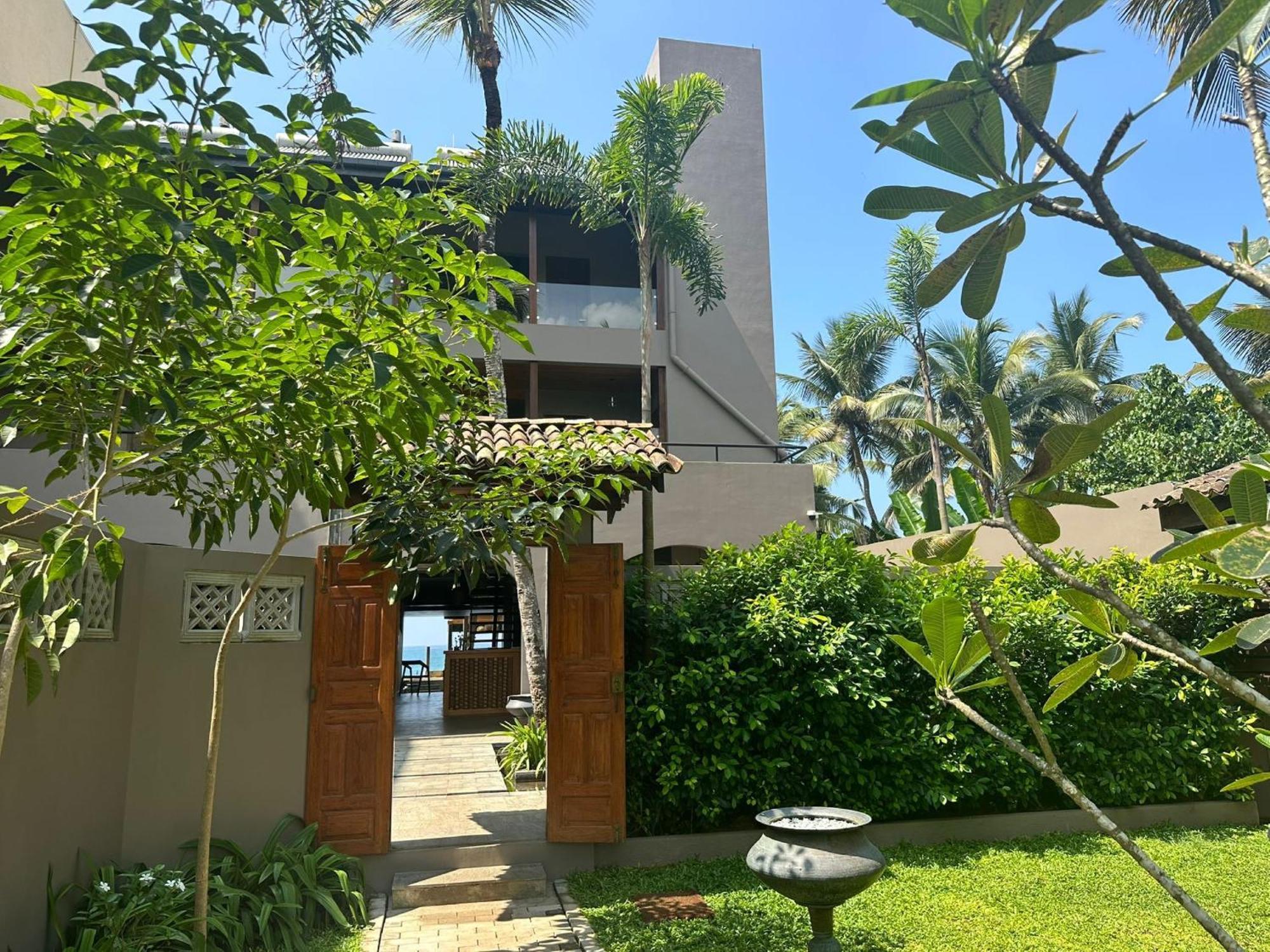 Bk Beach Boutique Hotel - هيكادوفا المظهر الخارجي الصورة